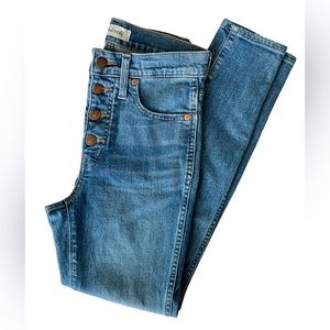 Madewell 10” High Rise Skinny Jeans in Dewitt Wash - Size 26